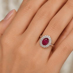 Bague Entourage en or blanc, rubis et diamants - Castafiore