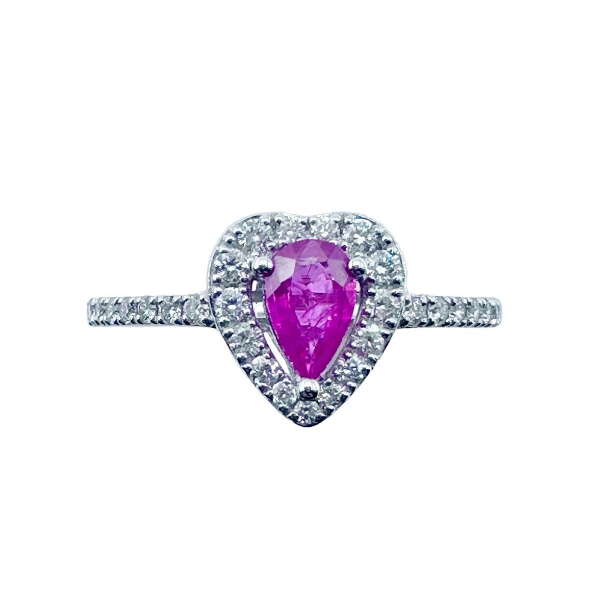 Bague Entourage en or blanc, rubis et diamants - Castafiore