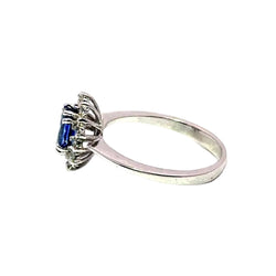 Bague Entourage en or blanc, saphir et diamants - Castafiore