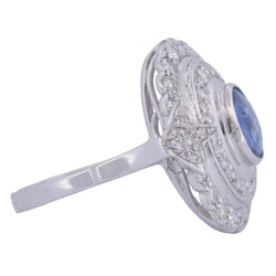 Bague Entourage en or blanc, saphir et diamants - Castafiore