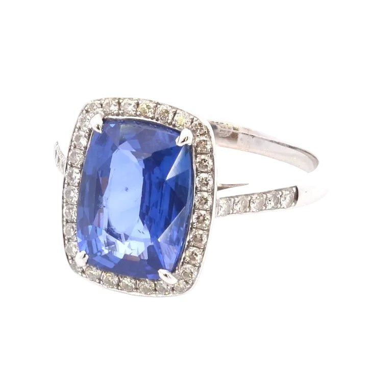 Bague Entourage en or blanc, saphir et diamants - Castafiore