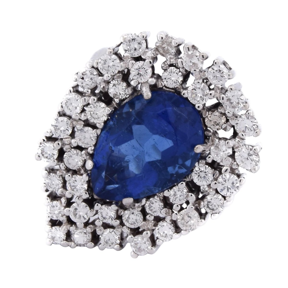 Bague Entourage en or blanc, saphir et diamants - Castafiore