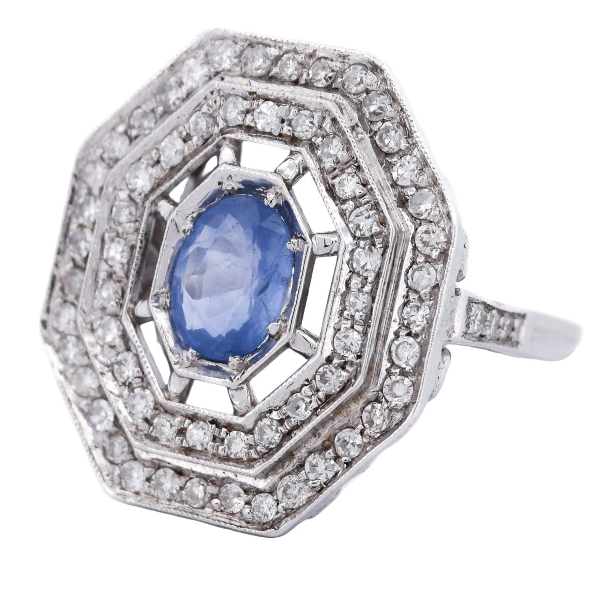 Bague Entourage en or blanc, saphir et diamants - Castafiore