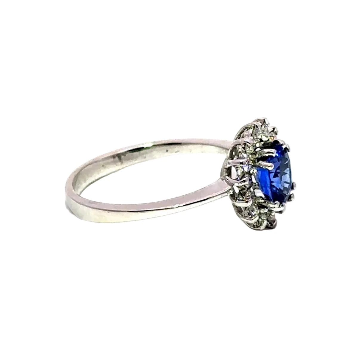 Bague Entourage en or blanc, saphir et diamants - Castafiore
