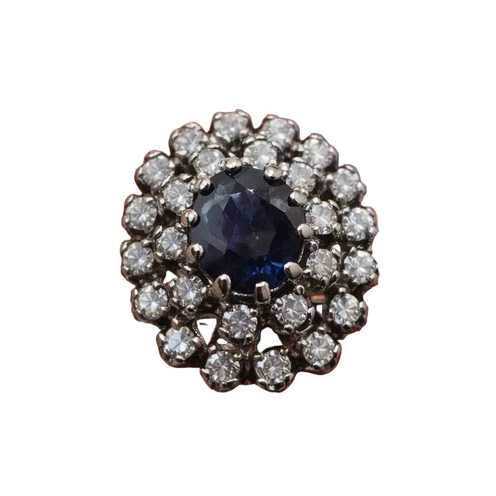 Bague Entourage en or blanc, saphir et diamants - Castafiore