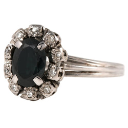 Bague Entourage en or blanc, saphir et diamants - Castafiore