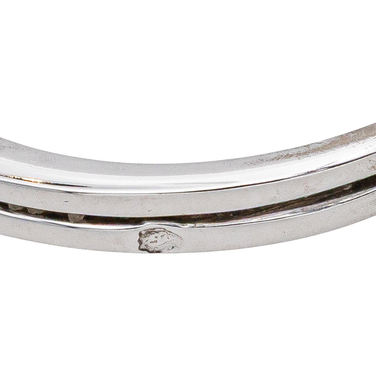 Bague Entourage en or blanc, saphir et diamants - Castafiore