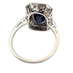 Bague Entourage en or blanc, saphir et diamants - Castafiore