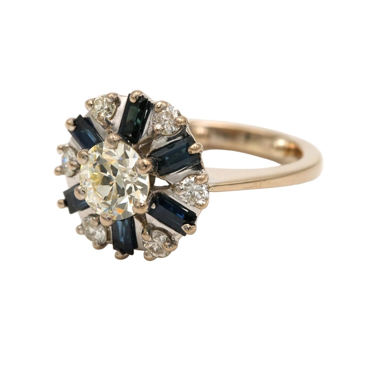 Bague Entourage en or blanc, saphirs et diamants - Castafiore