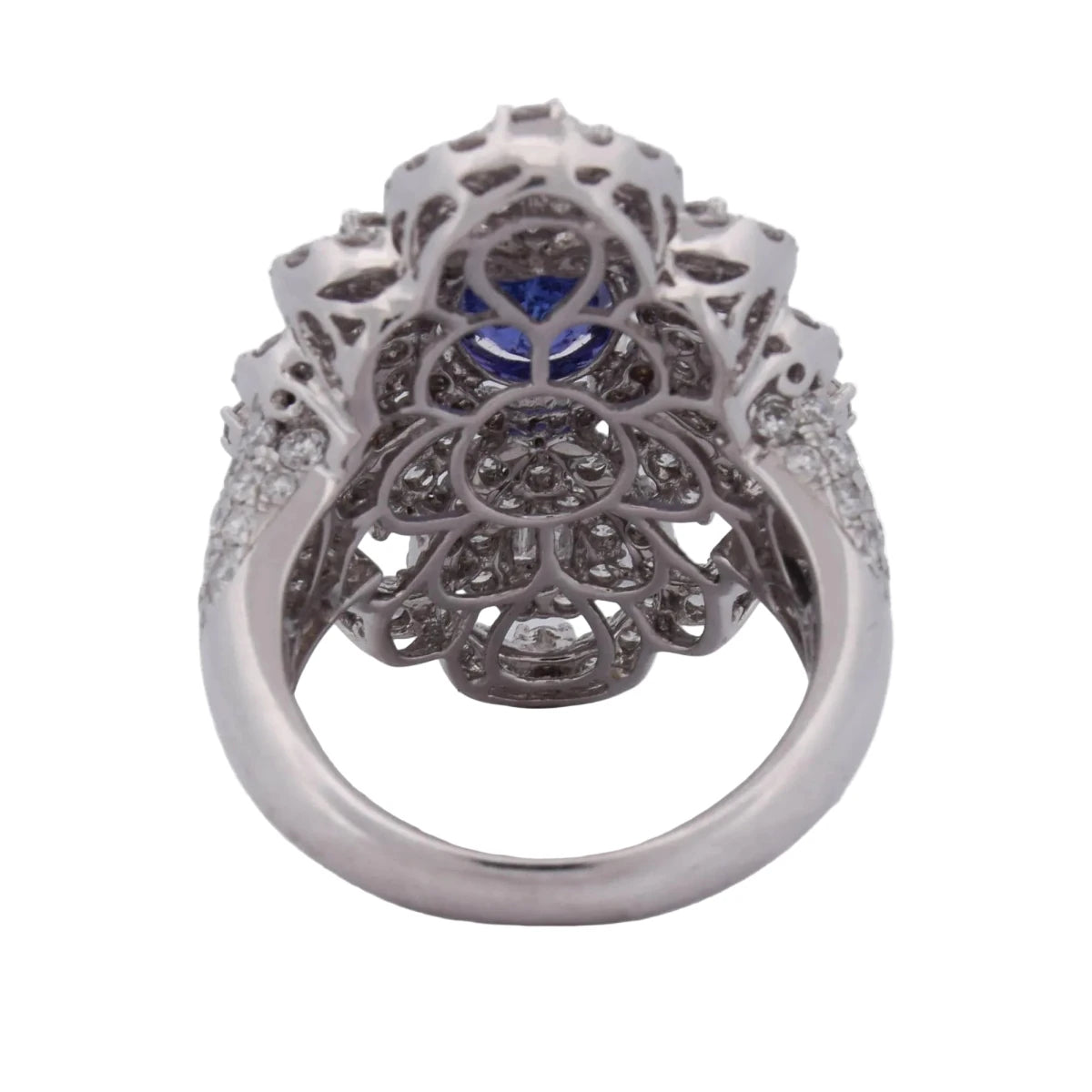Bague Entourage en or blanc, tanzanite et diamants - Castafiore