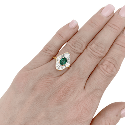 Bague Entourage en or jaune, émeraude et diamants - Castafiore