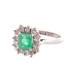 Bague Entourage en or jaune, émeraude, et diamants - Castafiore