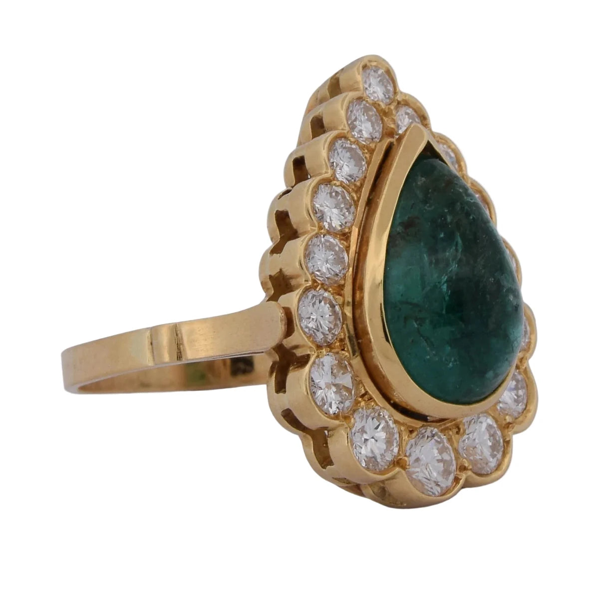 Bague Entourage en or jaune, émeraude et diamants - Castafiore