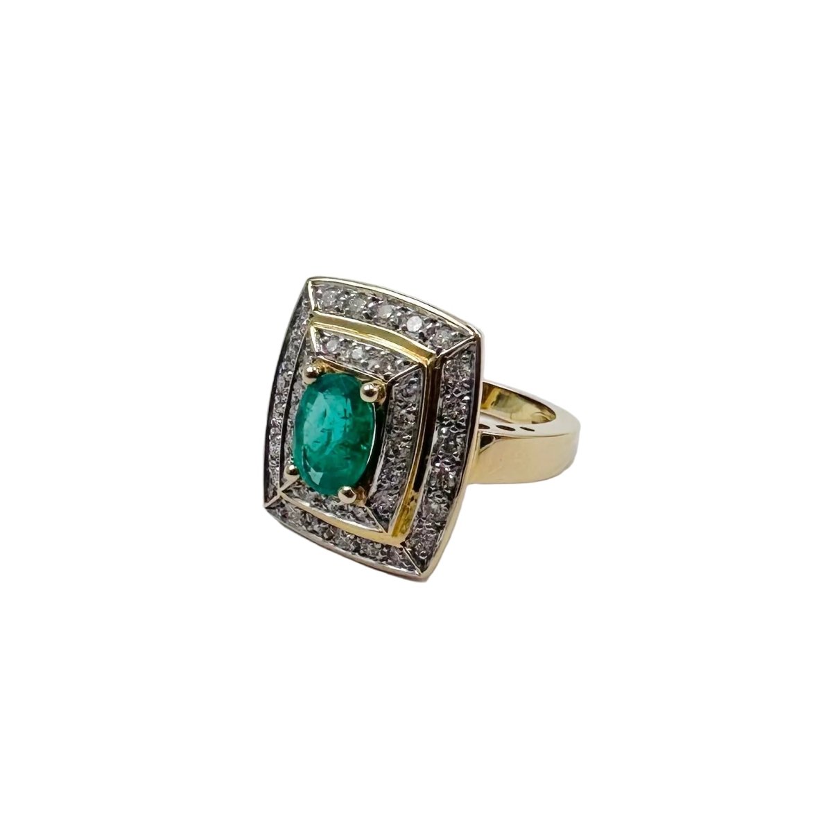 Bague Entourage en or jaune, émeraude et diamants - Castafiore