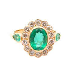Bague Entourage en or jaune, émeraudes et diamants - Castafiore