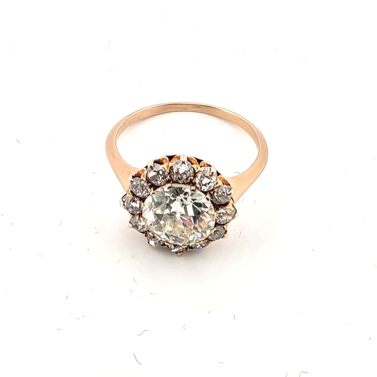 Bague Entourage en or jaune et diamants - Castafiore