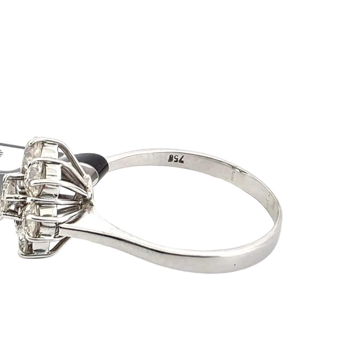 Bague Entourage en or jaune et diamants - Castafiore