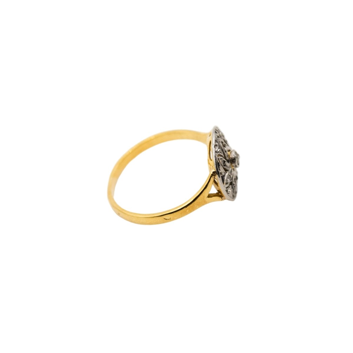 Bague entourage en or jaune et diamants - Castafiore