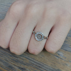 Bague Entourage en or jaune et diamants - Castafiore