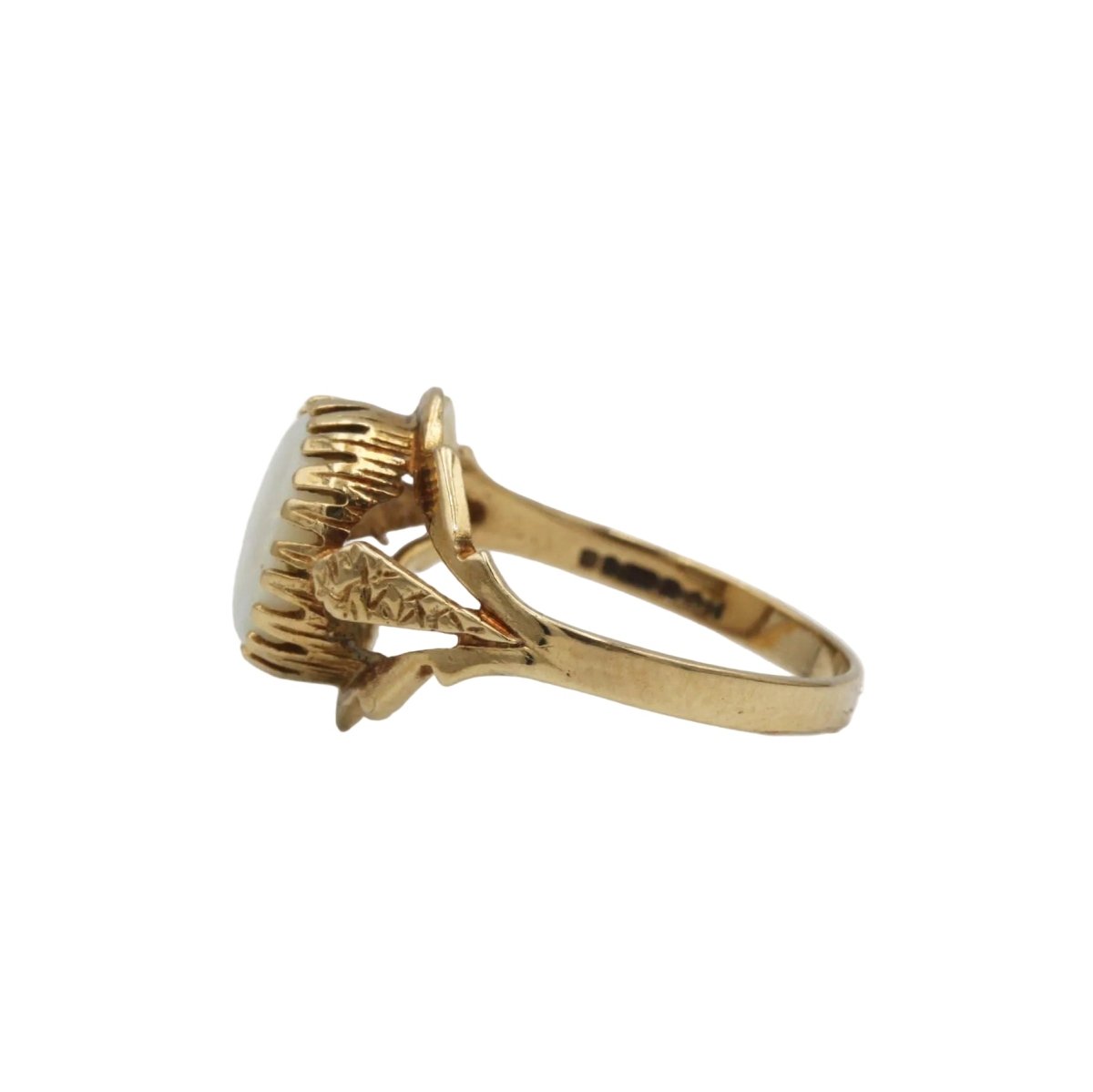 Bague Entourage en or jaune et opale - Castafiore