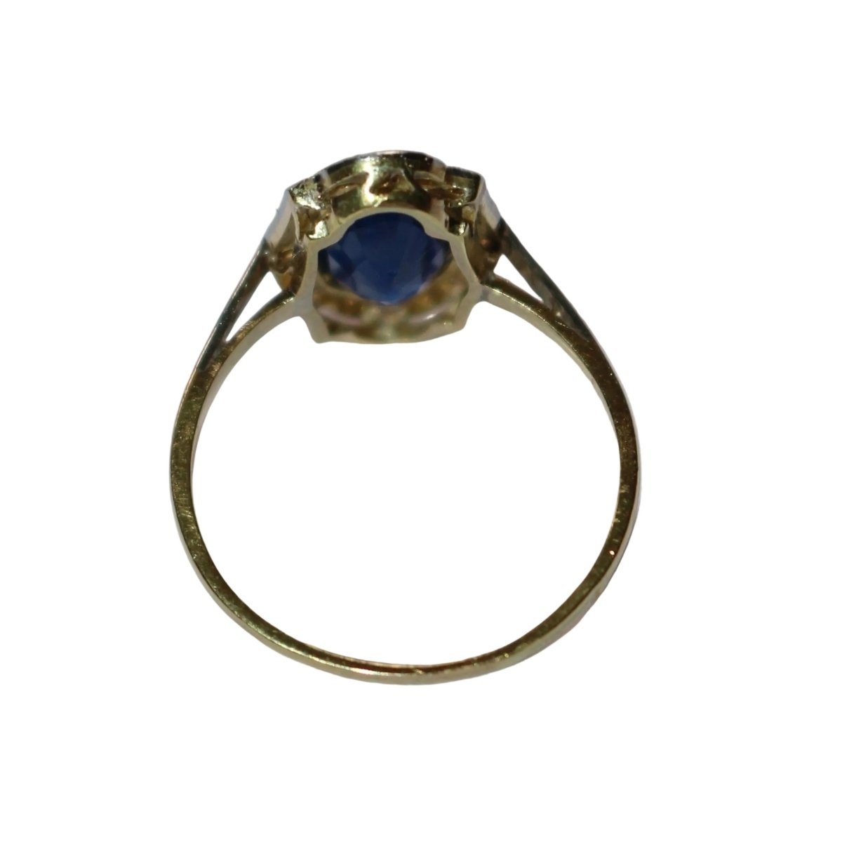 Bague Entourage en or jaune, or blanc, saphir et diamants - Castafiore