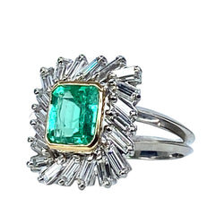 Bague Entourage en or jaune, platine, émeraudes et diamants - Castafiore