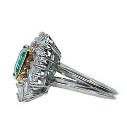 Bague Entourage en or jaune, platine, émeraudes et diamants - Castafiore