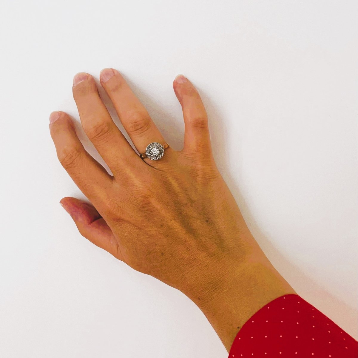 Bague Entourage en or jaune, platine et diamants - Castafiore