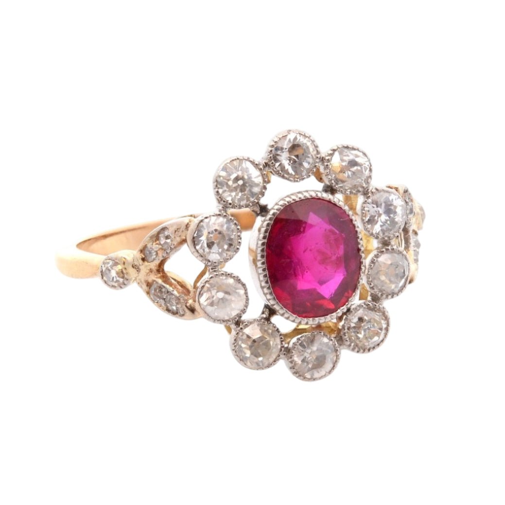 Bague Entourage en or jaune, platine, rubis et diamants - Castafiore