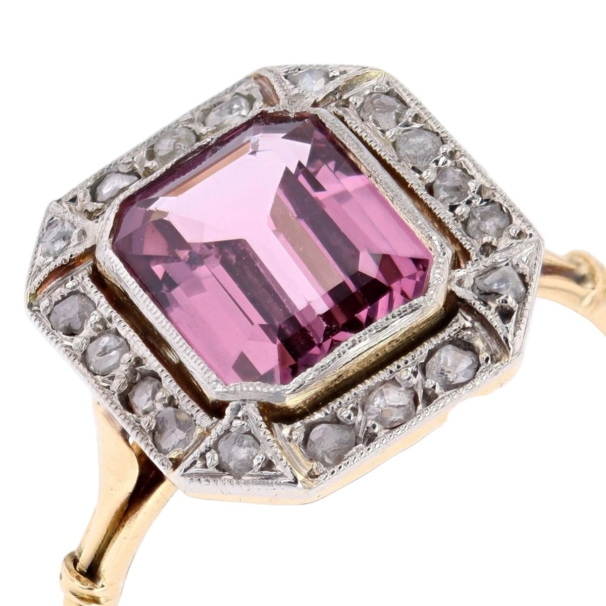 Bague Entourage en or jaune, platine, spinelle et diamants - Castafiore