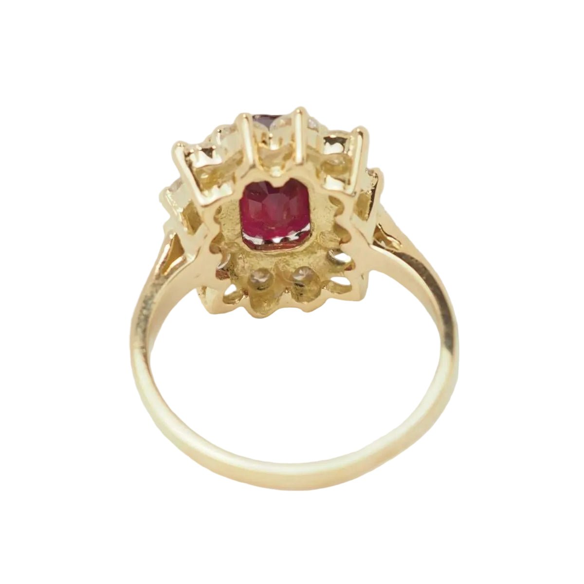 Bague Entourage en or jaune, rubis et diamants - Castafiore