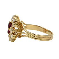 Bague Entourage en or jaune, rubis et diamants - Castafiore