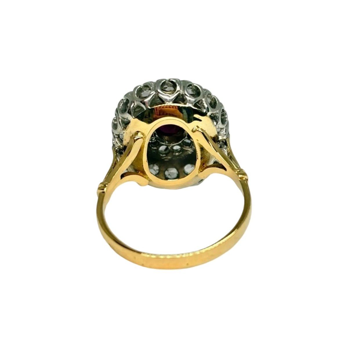 Bague Entourage en or jaune, rubis et diamants - Castafiore
