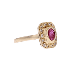 Bague Entourage en or jaune, rubis et diamants - Castafiore