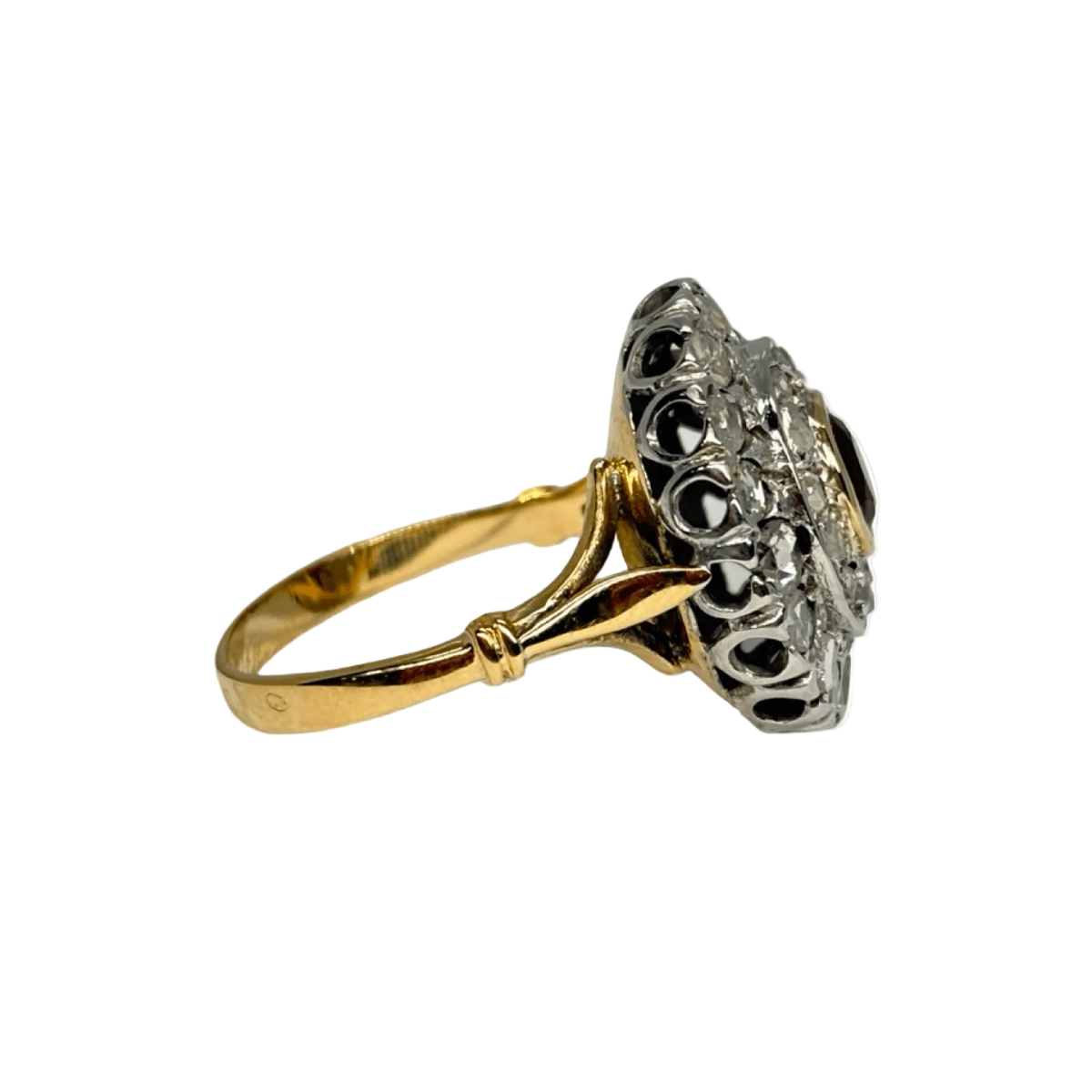Bague Entourage en or jaune, rubis et diamants - Castafiore