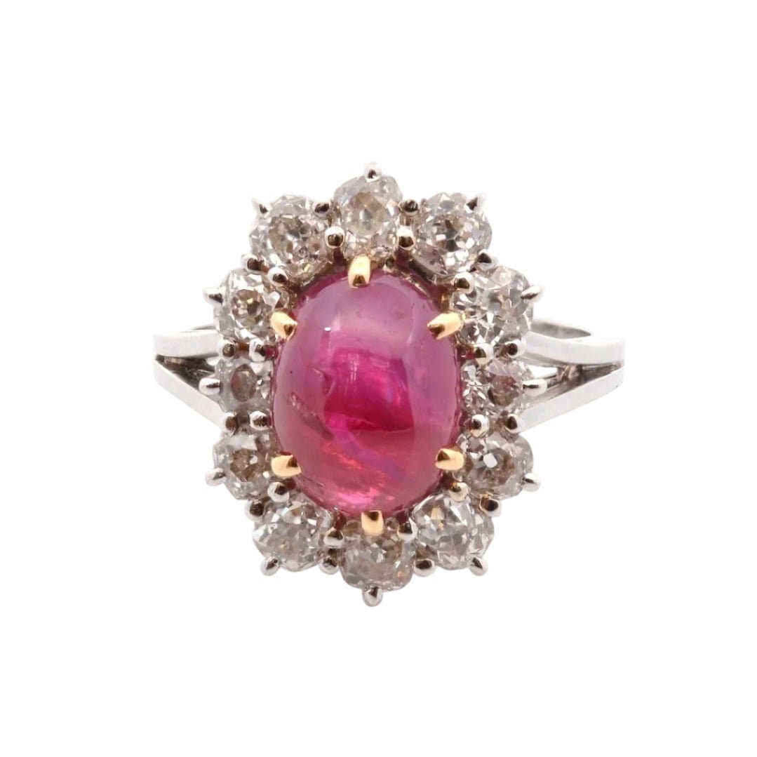 Bague Entourage en or jaune, rubis et diamants - Castafiore