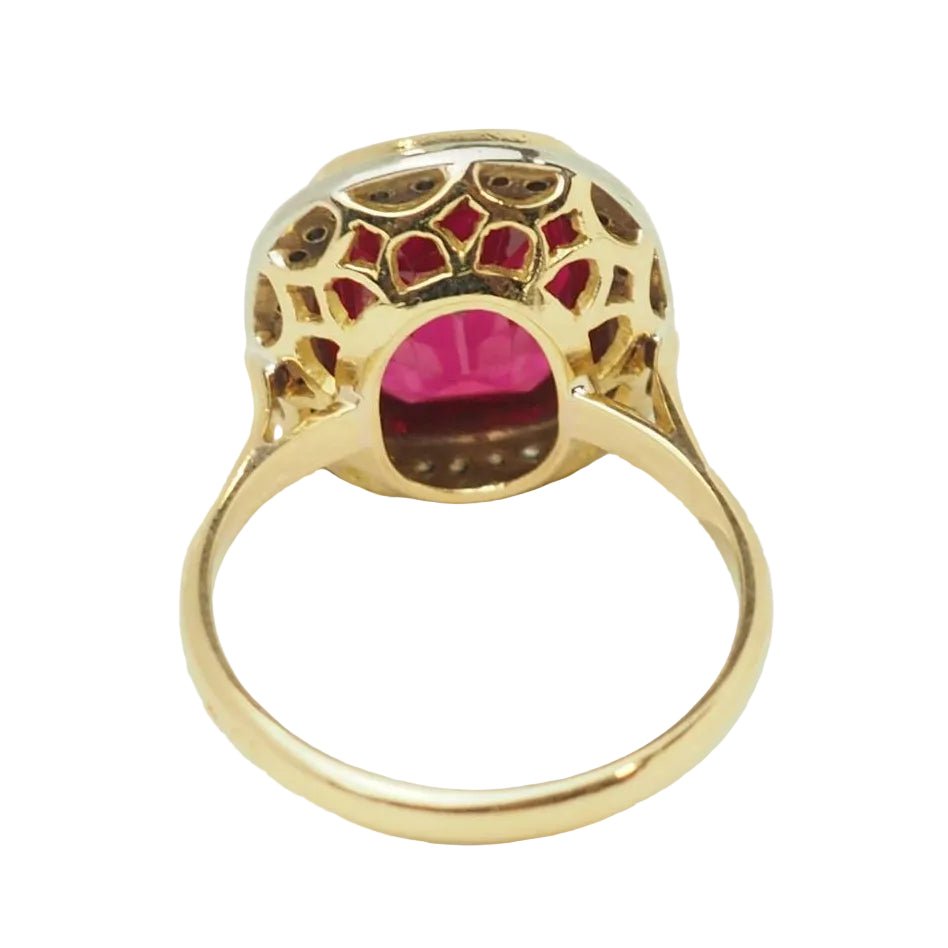 Bague Entourage en or jaune, rubis et diamants - Castafiore