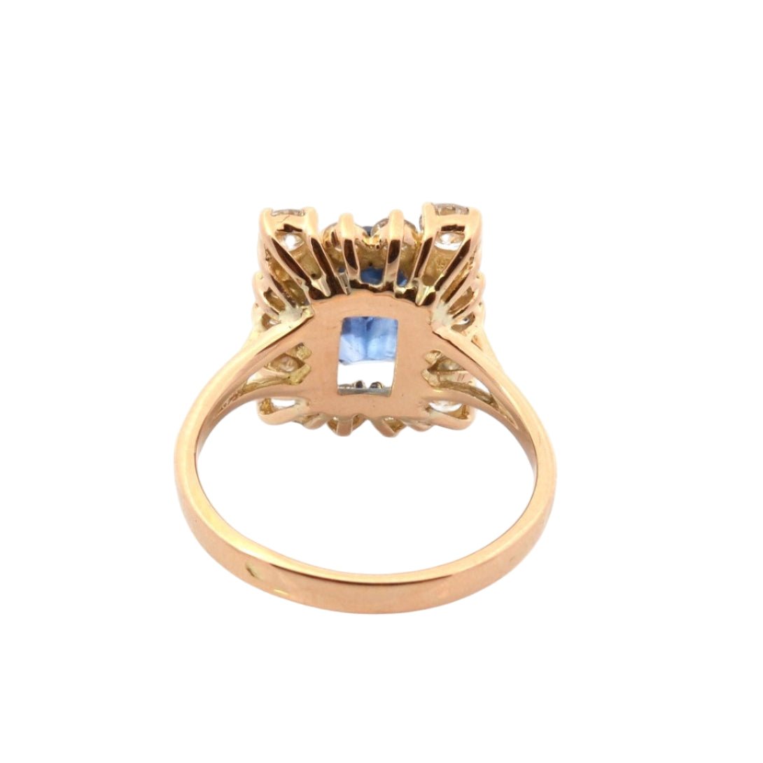 Bague Entourage en or jaune, saphir et diamants - Castafiore