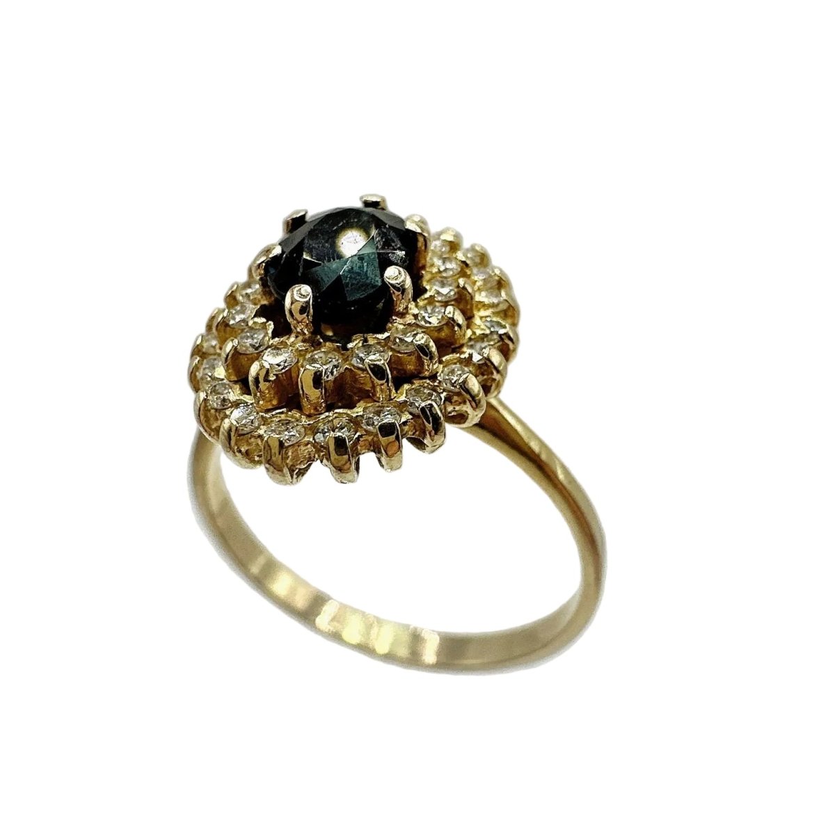 Bague Entourage en or jaune, saphir et diamants - Castafiore