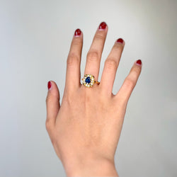 Bague Entourage en or jaune, saphir et diamants - Castafiore