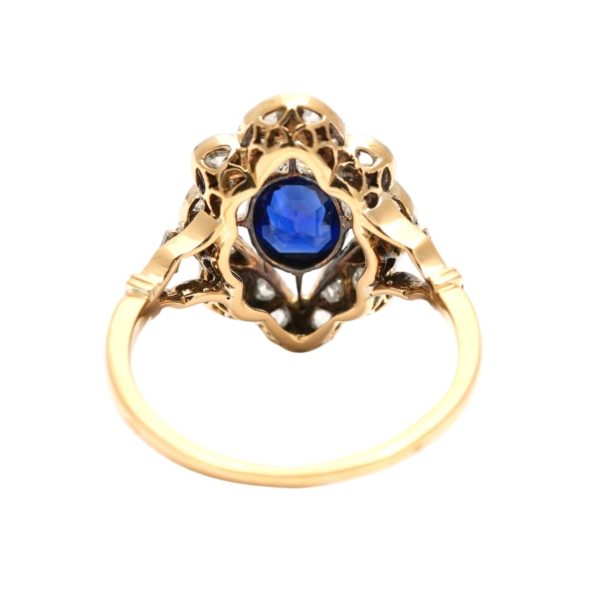 Bague Entourage en or jaune, saphir et diamants - Castafiore