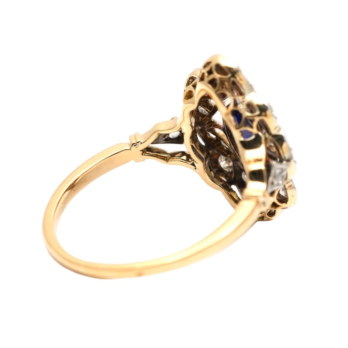Bague Entourage en or jaune, saphir et diamants - Castafiore