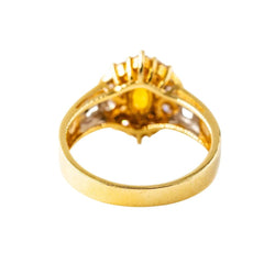 Bague Entourage en or jaune, saphir orange et diamants - Castafiore