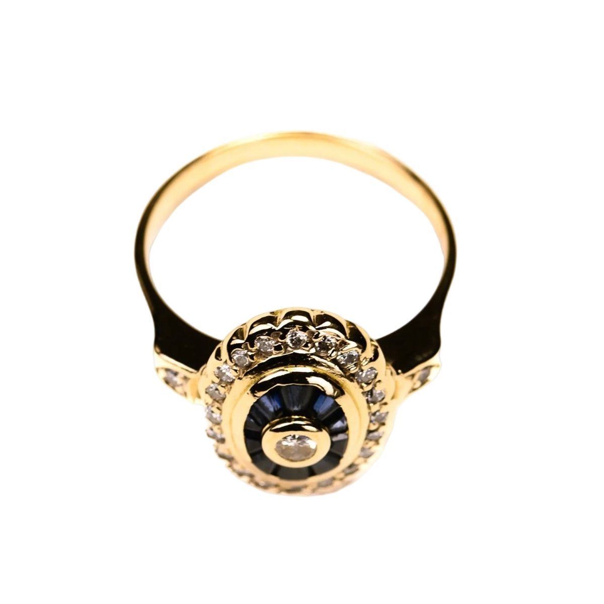 Bague Entourage en or jaune, saphirs et diamants - Castafiore