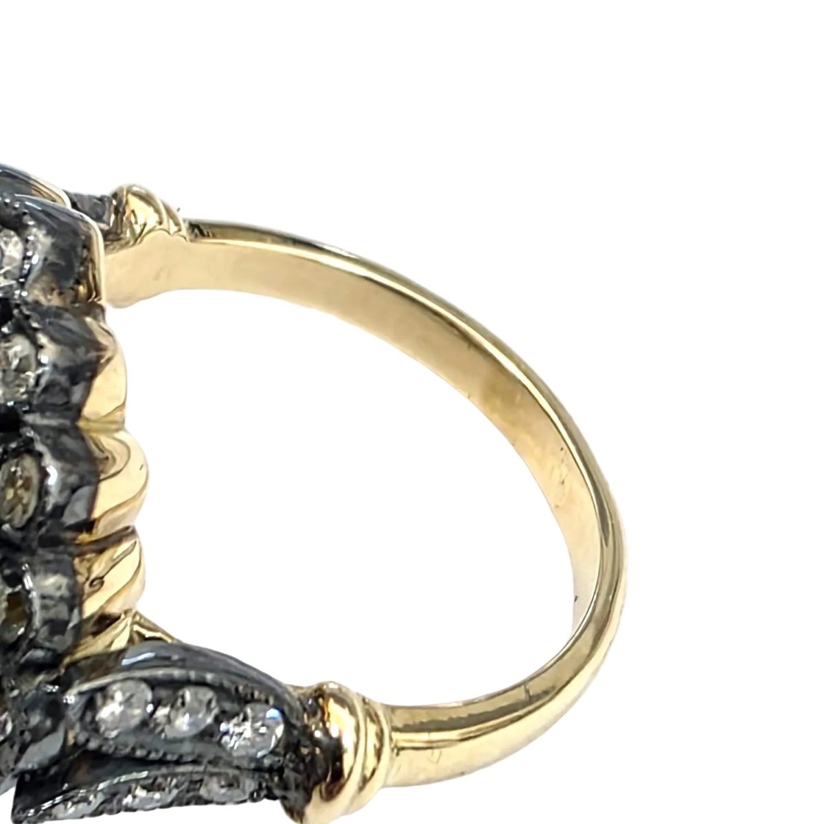 Bague Entourage en or or jaune, argent et diamants - Castafiore