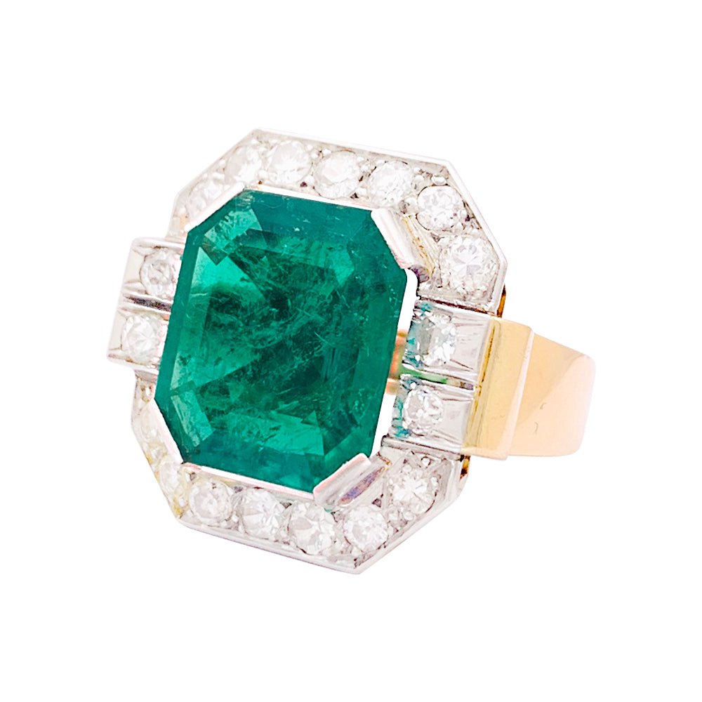 Bague Entourage en or rose, platine, émeraude et diamants - Castafiore