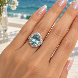 Bague Entourage en platine, aigue-marine et diamants - Castafiore