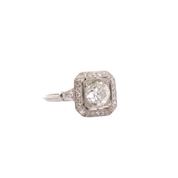 Bague Entourage en platine et diamants - Castafiore