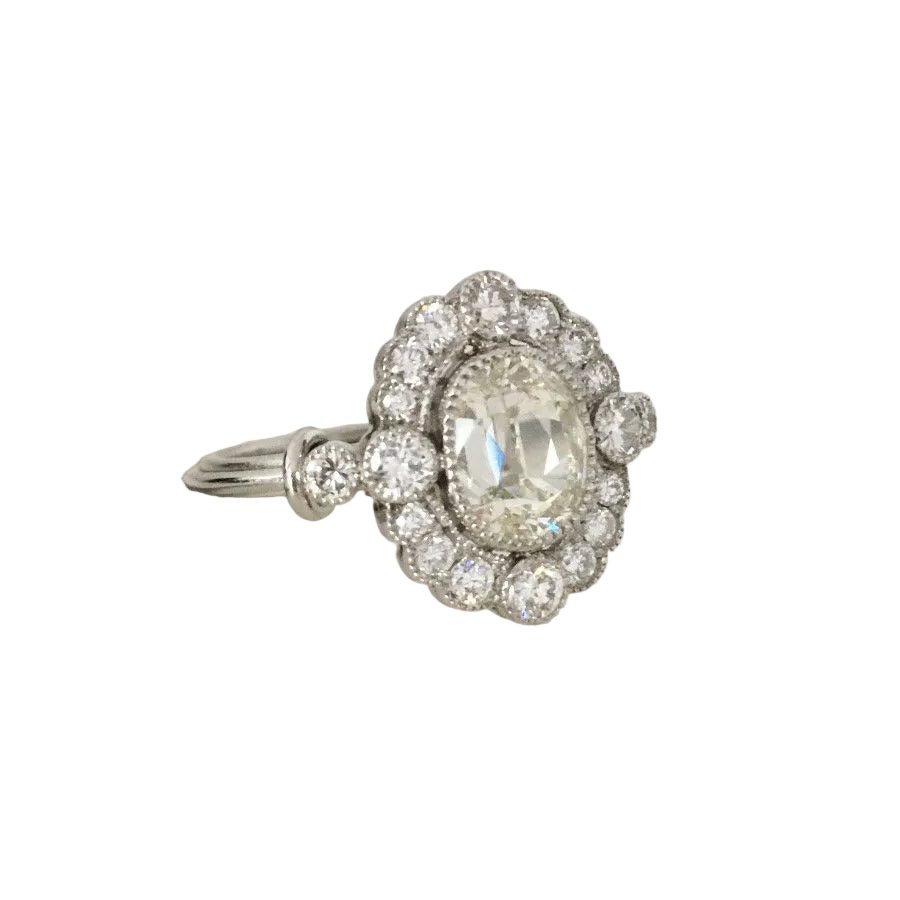 Bague Entourage en platine et diamants - Castafiore
