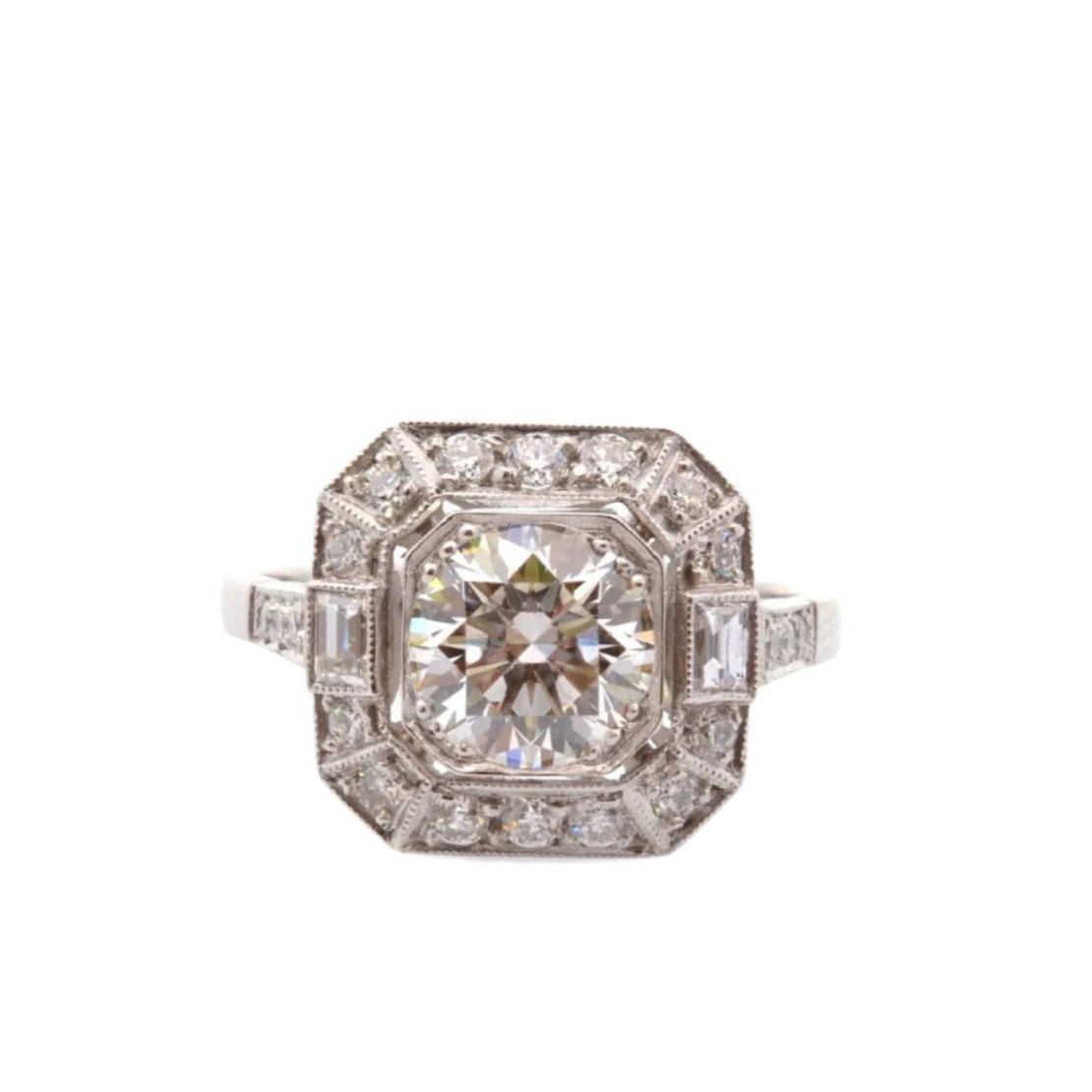 Bague Entourage en platine et diamants - Castafiore